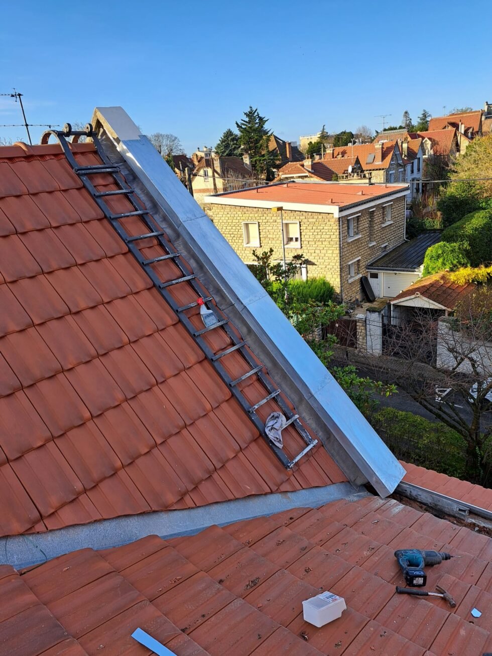 Isolation toiture à Royan, La Palmyre et Breuillet : économisez l’énergie par le haut