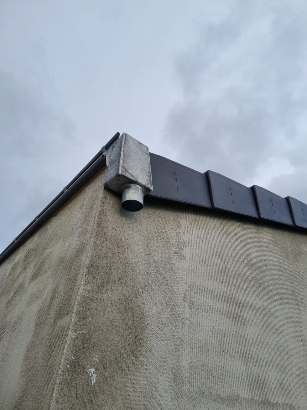 Nettoyage toiture à Royan, La Palmyre et Breuillet : redonnez éclat et longévité à votre toit