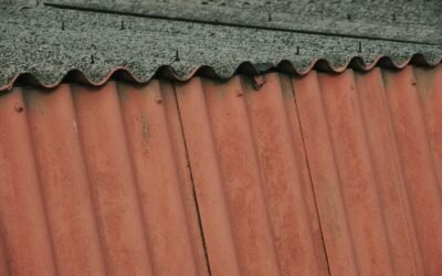 Un Habillage bandeaux par un couvreur à Amiens permet-il d’éviter les infiltrations ?