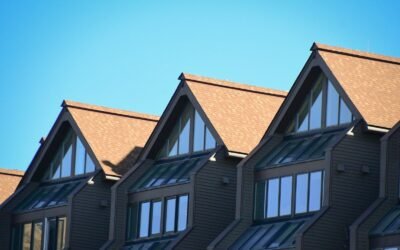 Un couvreur à Amiens (80) intervient-il sur les bâtiments professionnels ?